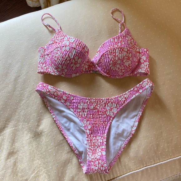 triangl swimwear Other - nicolette pink punch
